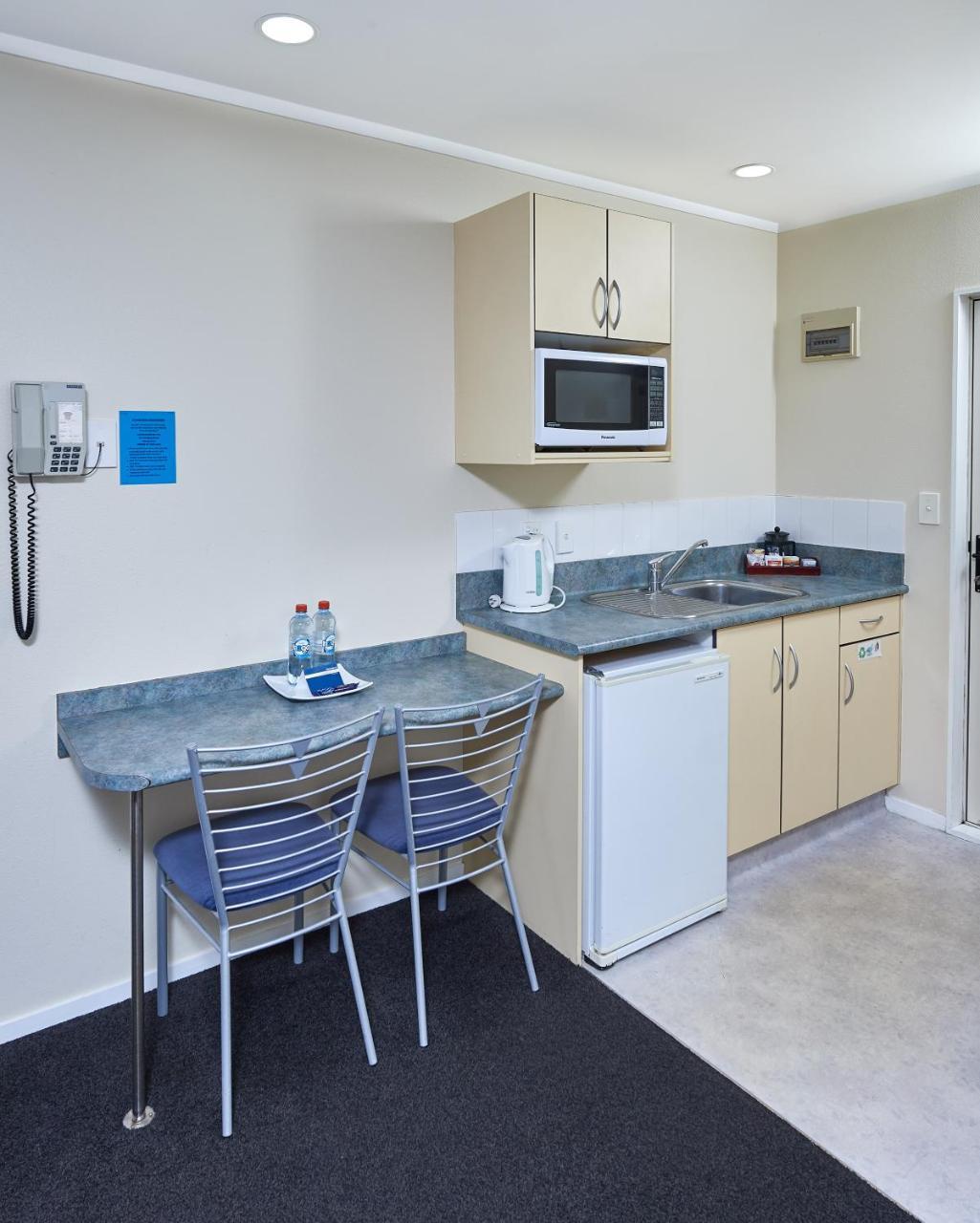 Livingston Motel 와카타네 외부 사진